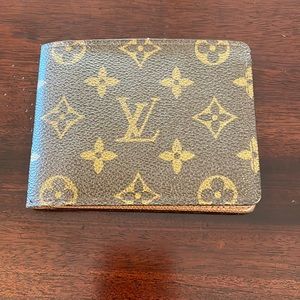 Louis Vuitton men’s monogrammed Wallet